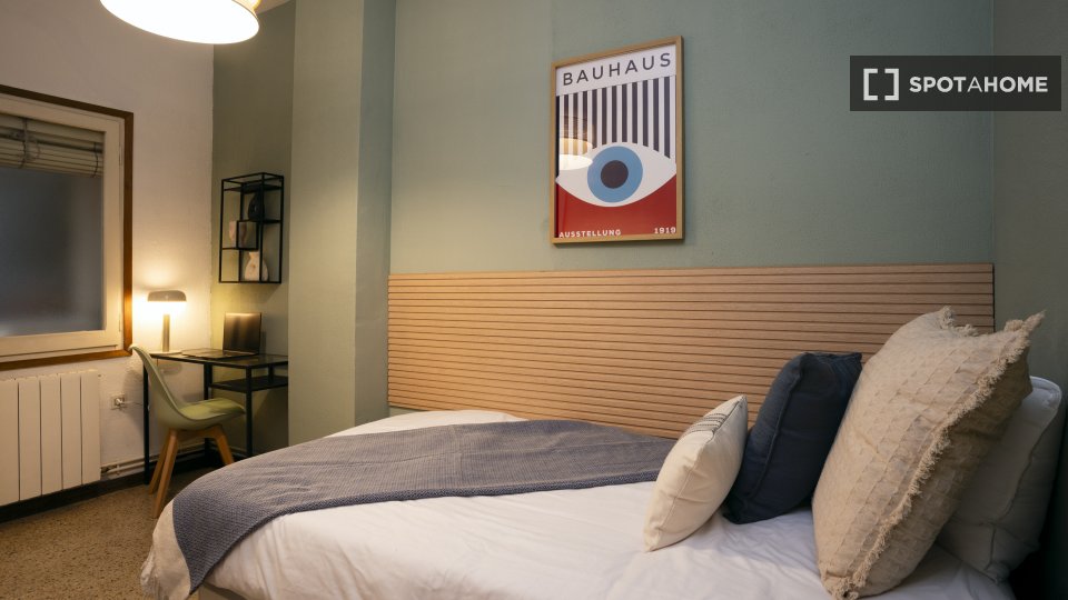 Double room Barcelona, 5 beds, 100m² — photo 14