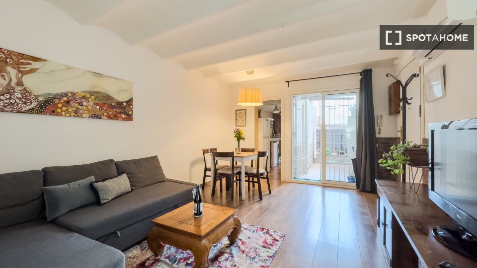 Apartment Barcelona, 2 beds, 80m² — photo 17