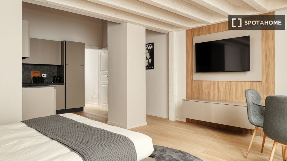 Apartment Milan, 1 bed, 60m² — photo 1