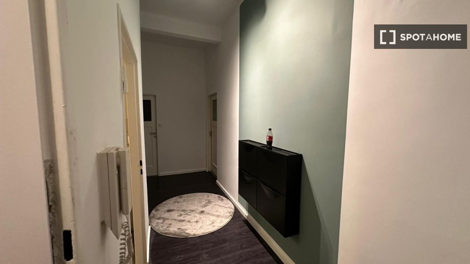 Double room Frankfurt, 3 beds, 22m² — photo 9