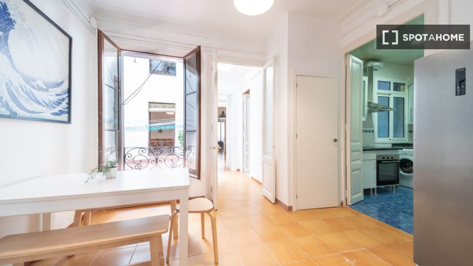 Double room Barcelona, 8 beds — photo 9