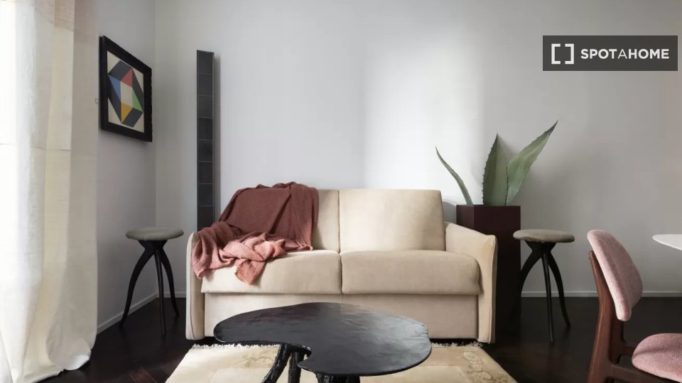 Apartment Milan, 1 bed, 55m² — photo 1