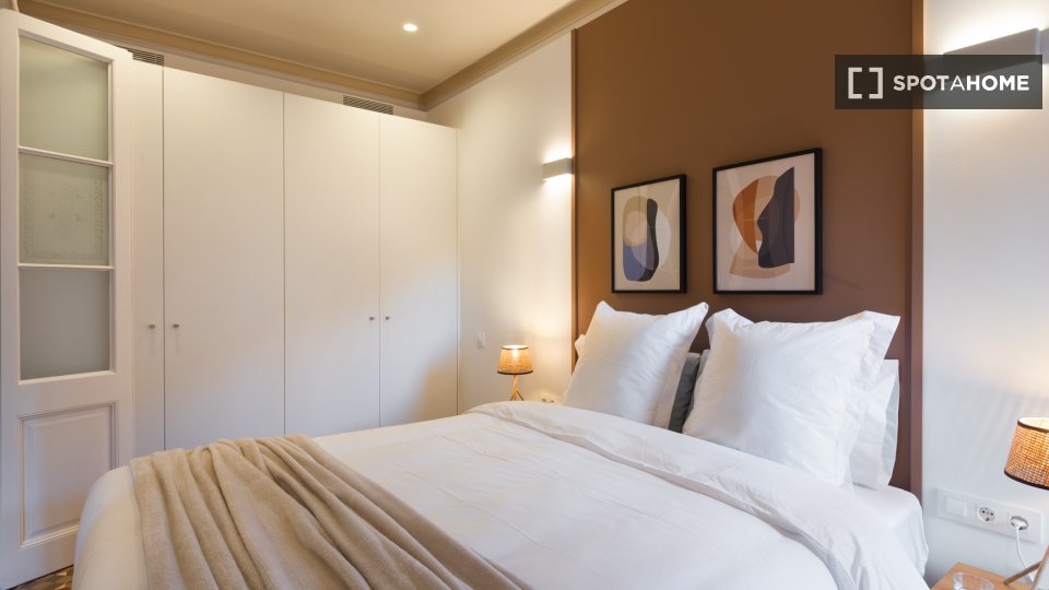 Apartment Barcelona, 1 bed, 52m² — photo 5
