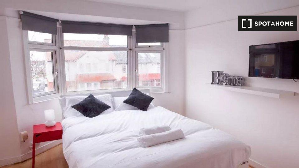 Double room London, 4 beds — photo 9