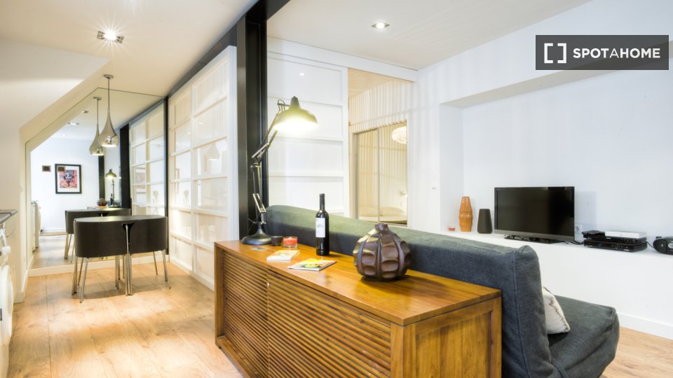 Apartment mono Lisbon, 50m² — photo 1