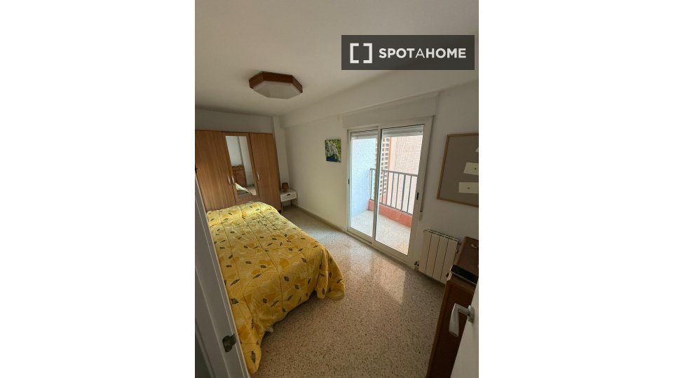 Apartment Alicante, 3 beds, 90m² — photo 4