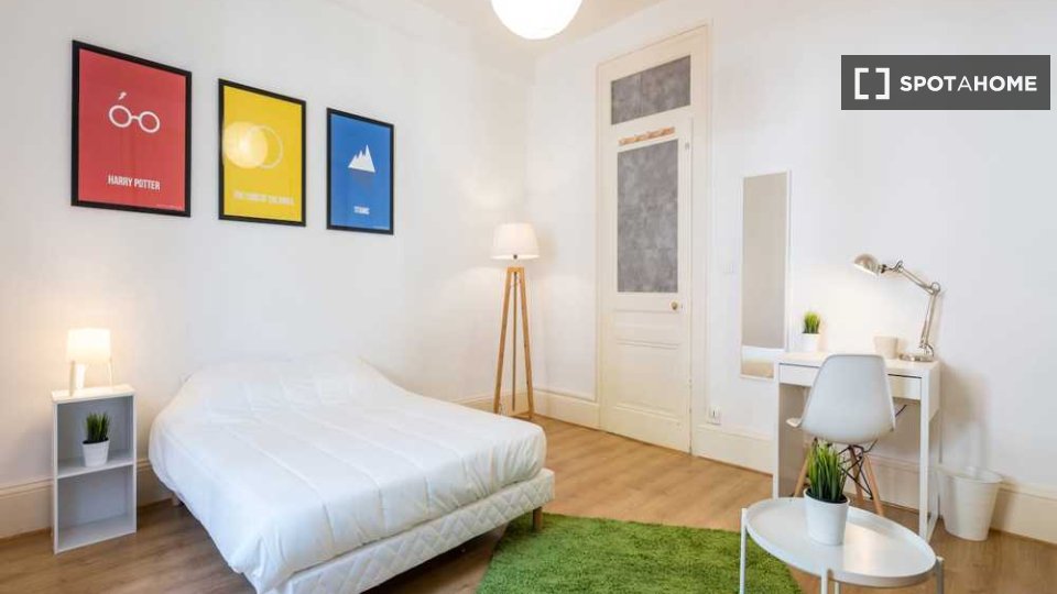 Double room Lyon, 3 beds, 80m² — photo 2