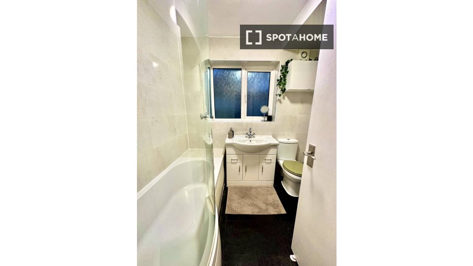 Apartment London, 2 beds, 70m² — photo 4