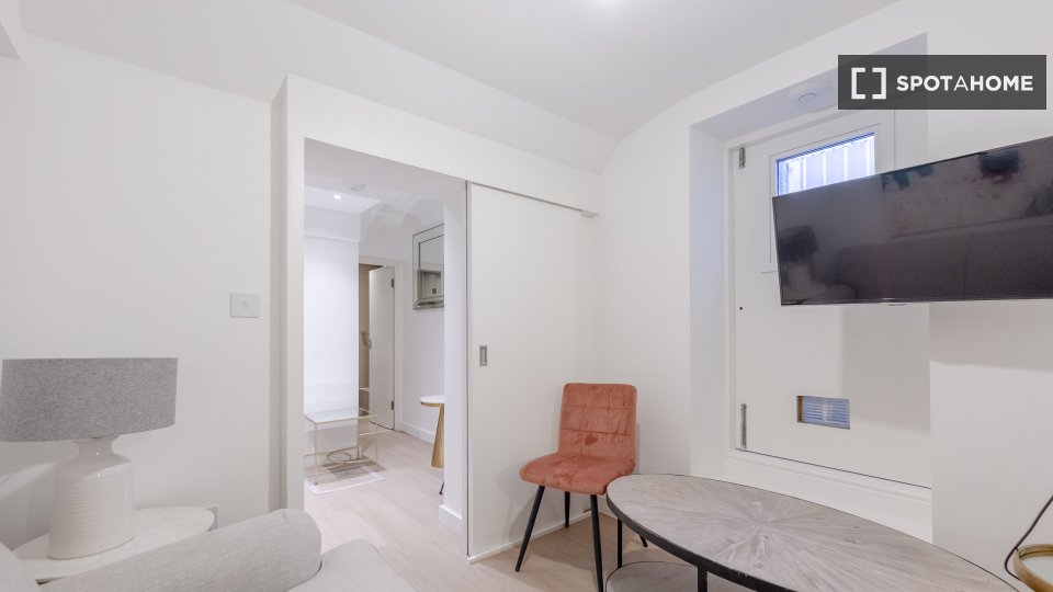 Apartment London, 1 bed, 52m² — photo 12