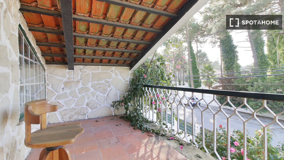 Apartment Lisbon, 4 beds, 215m² — photo 11