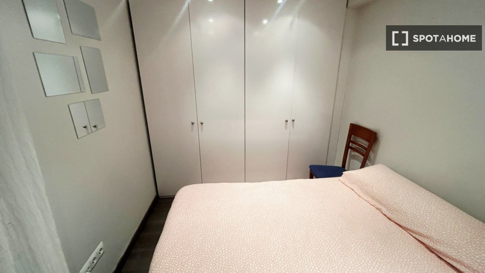 Apartment Santander, 4 beds, 80m² — photo 12