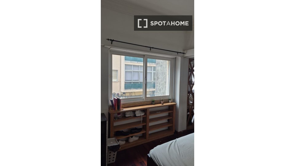 Double room Lisbon, 4 beds — photo 1