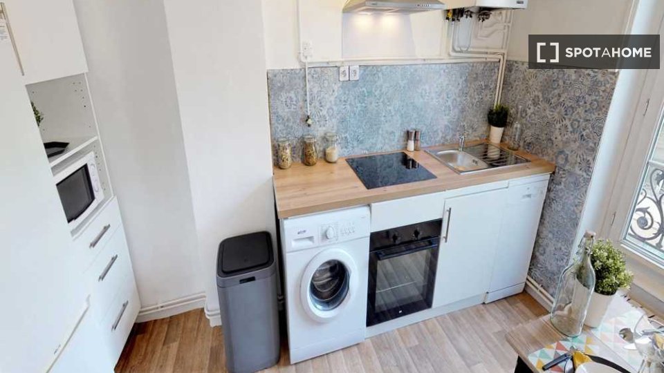 Double room Lyon, 4 beds, 80m² — photo 10
