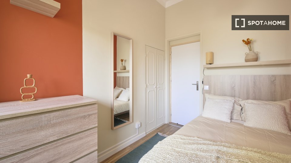 Double room Lisbon, 7 beds — photo 9