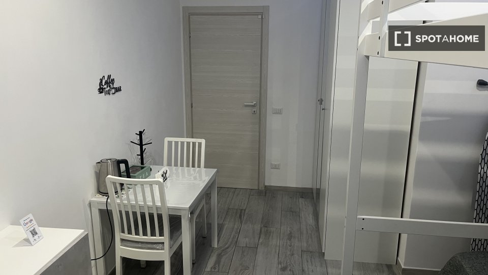 Apartment mono Rome, 65m² — photo 18