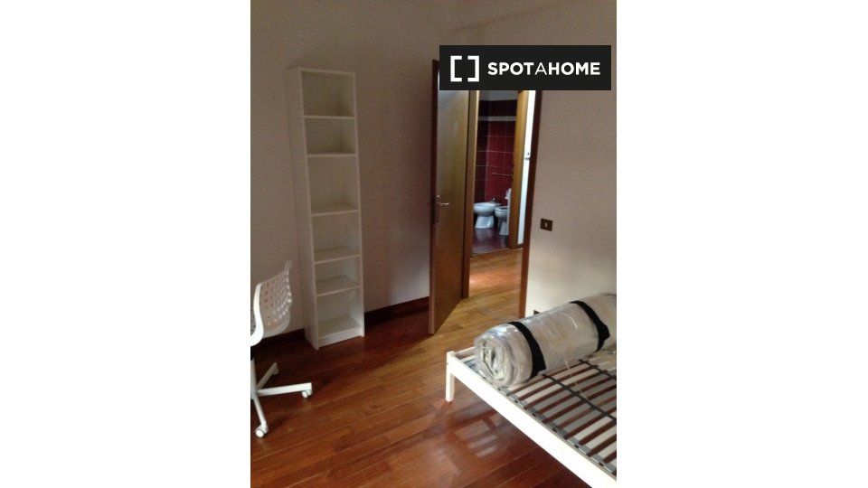Double room Rome, 4 beds — photo 15