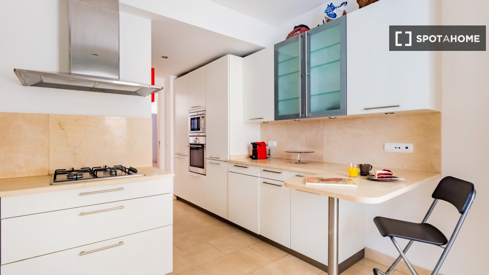 Apartment Lisbon, 2 beds — photo 15