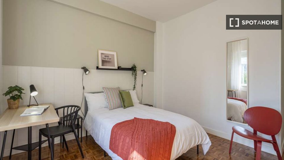 Double room Madrid, 6 beds — photo 10