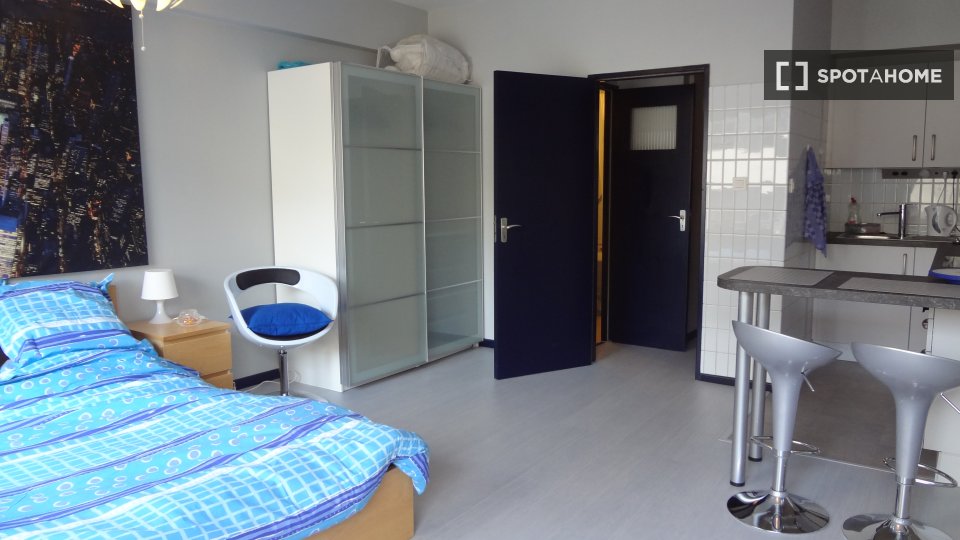 Apartment Brussels, 1 bed, 35m² — photo 5