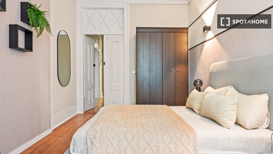 Double room Lisbon, 10 beds — photo 32