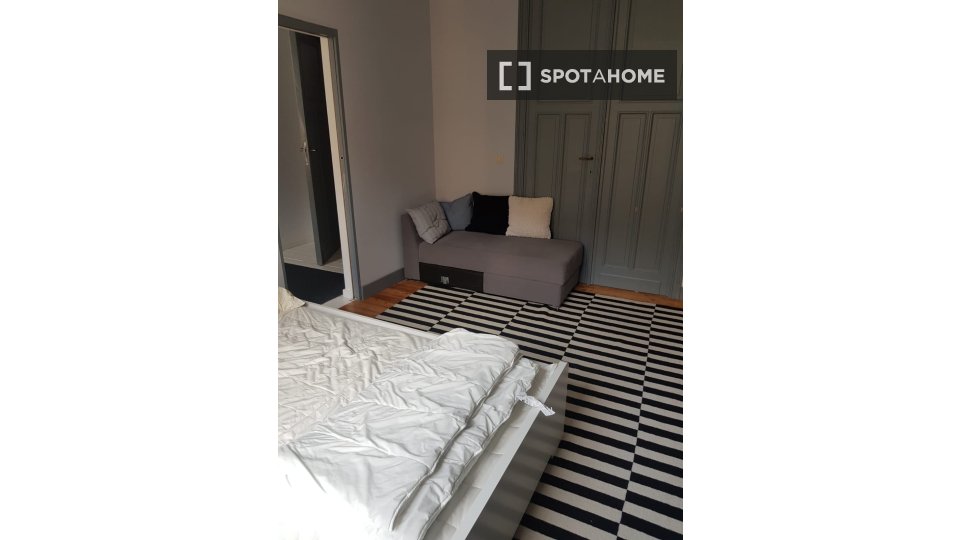 Double room Brussels, 8 beds, 260m² — photo 26