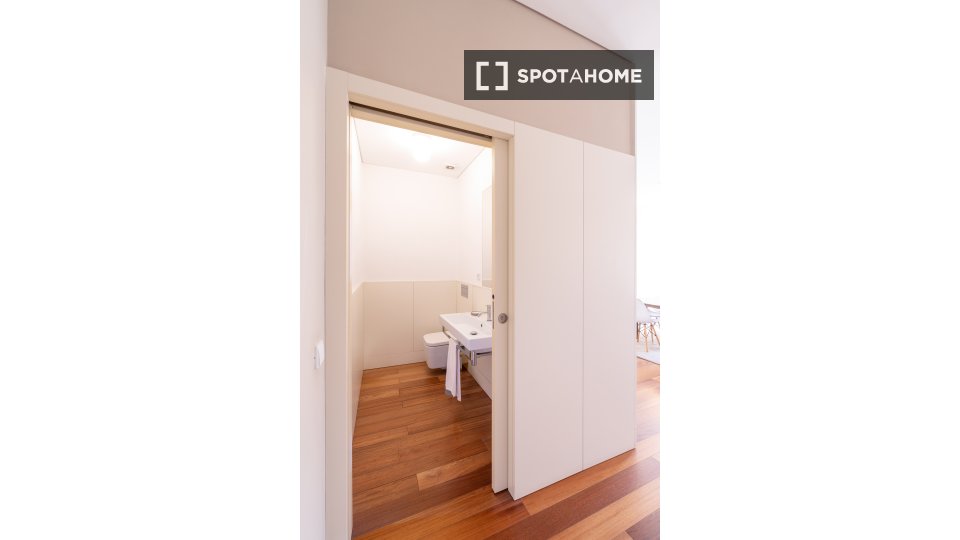 Apartment Porto, 1 bed, 105m² — photo 16