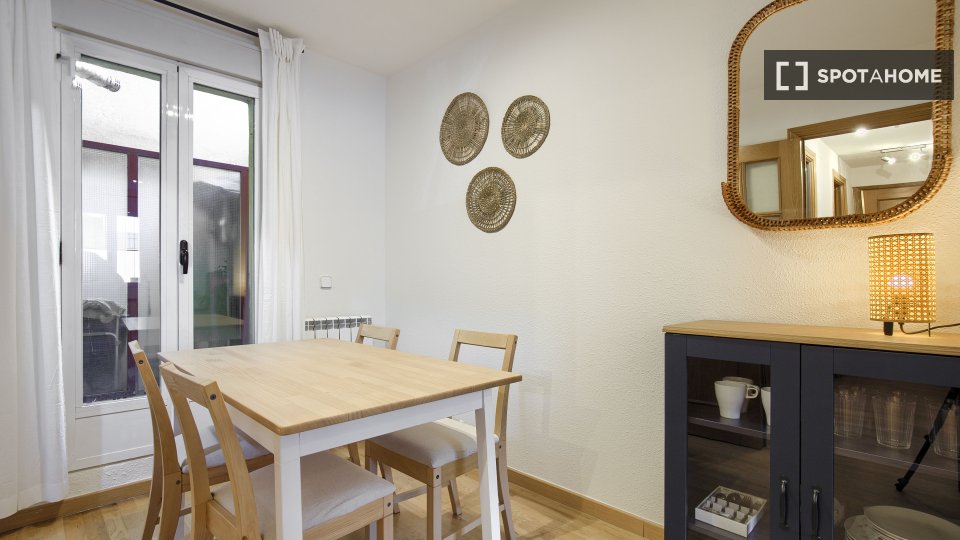 Apartment Madrid, 1 bed, 35m² — photo 31