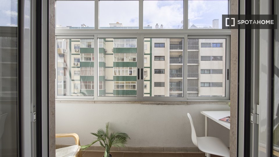 Double room Lisbon, 7 beds — photo 1