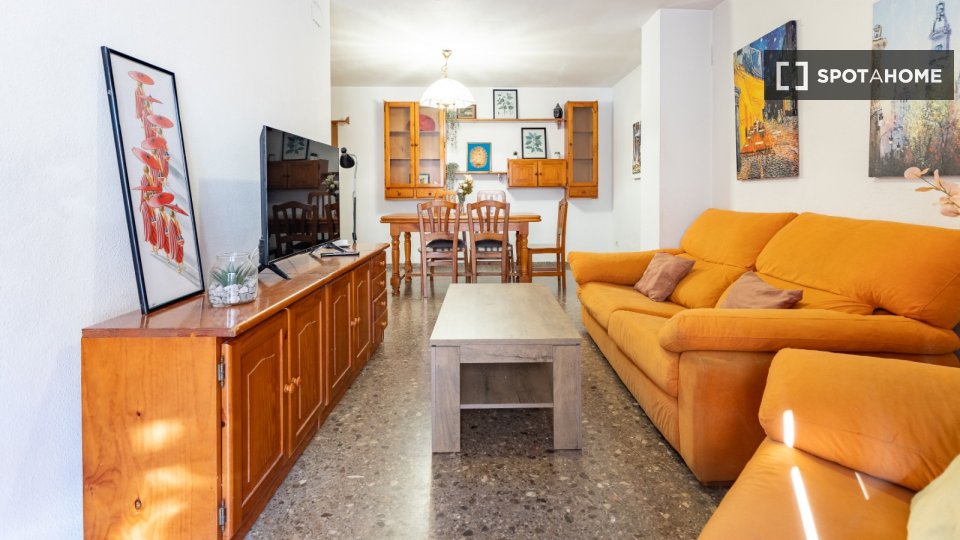Apartment Valencia, 4 beds — photo 20