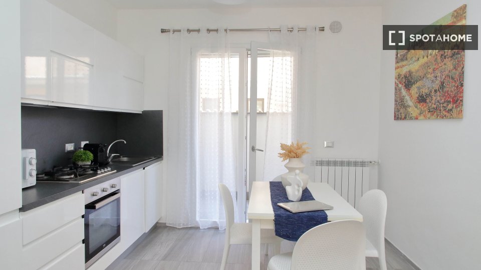 Apartment Rome, 1 bed — photo 15