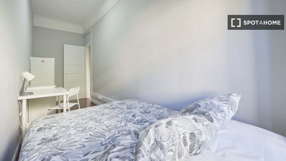 Double room Lisbon, 16 beds — photo 10