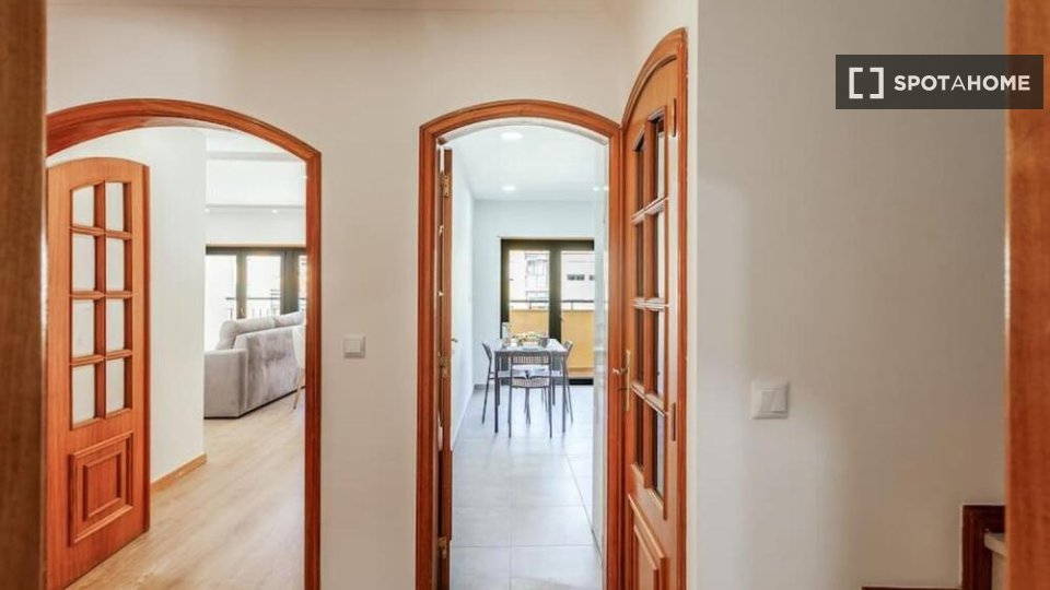 Apartment Lisbon, 2 beds — photo 8