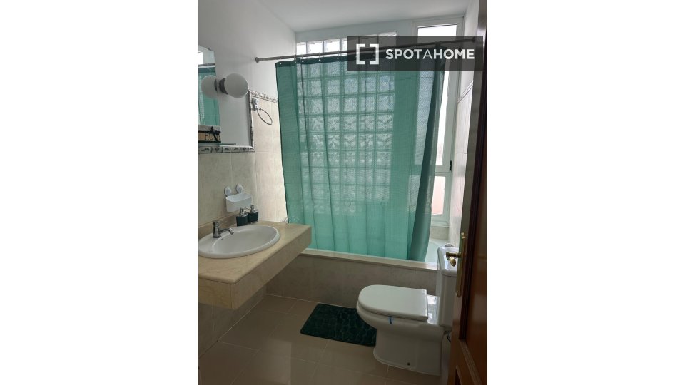 Apartment Santa_Cruz_De_Tenerife, 3 beds, 117m² — photo 4