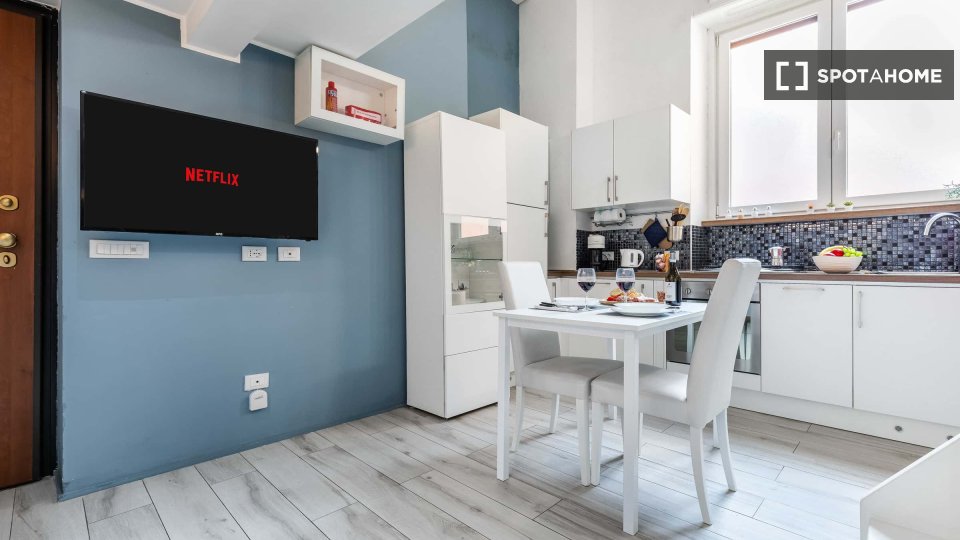 Apartment Milan, 1 bed, 42m² — photo 1