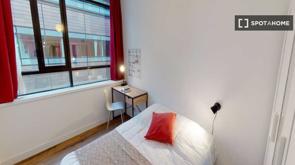 Double room Paris, 12 beds, 220m² — photo 40
