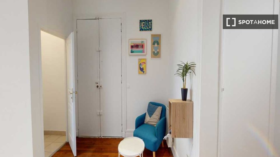 Double room Paris, 5 beds, 120m² — photo 4