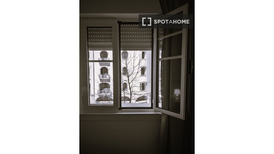 Double room Lisbon, 11 beds — photo 32