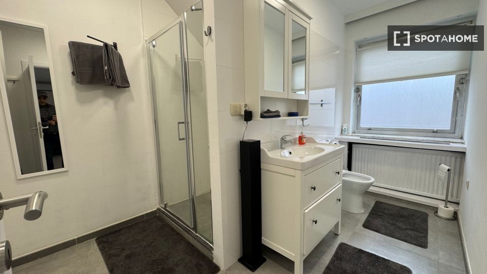 Apartment Brussels, 5 beds, 120m² — photo 6