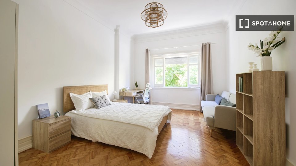 Double room Lisbon, 10 beds — photo 1