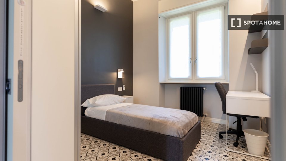 Double room Turin, 2 beds, 90m² — photo 7