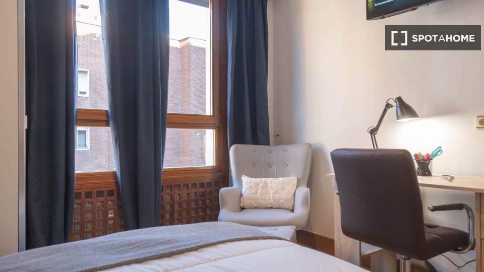 Double room Madrid, 11 beds — photo 2