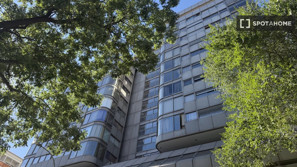 Double room Madrid, 4 beds, 140m² — photo 9