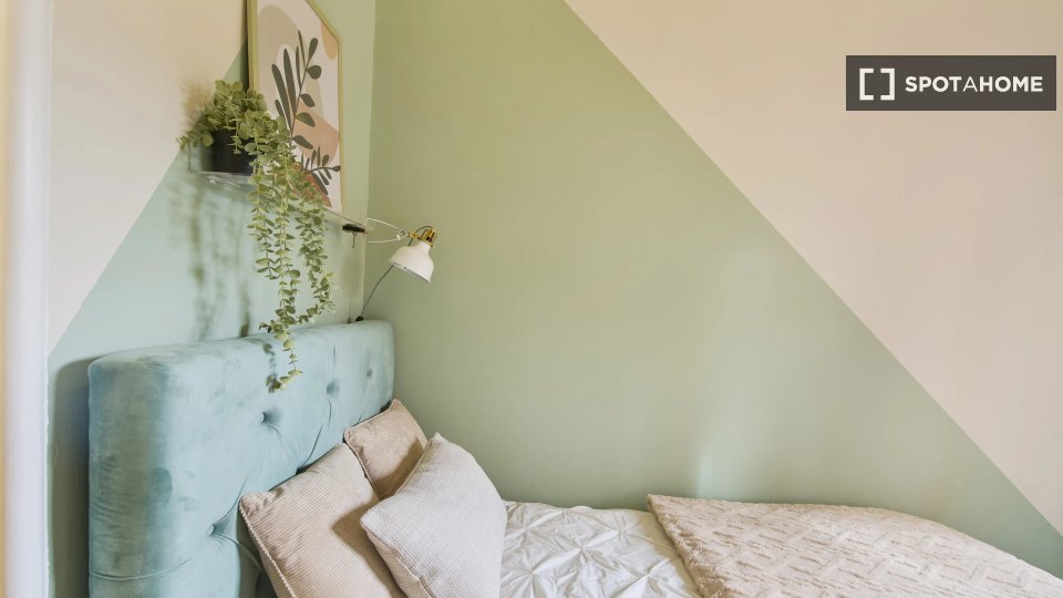 Double room Lisbon, 6 beds — photo 2