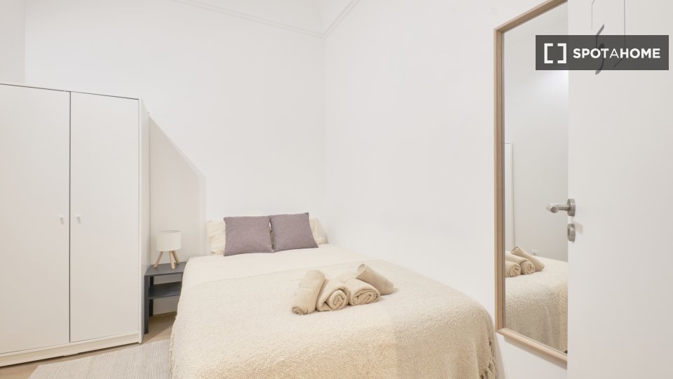 Double room Lisbon, 10 beds — photo 1