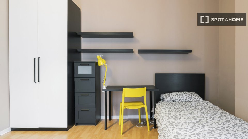 Double room Milan, 4 beds, 102m² — photo 5