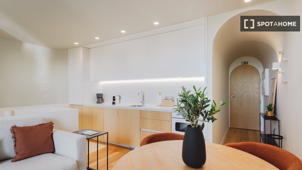 Apartment Porto, 1 bed, 51m² — photo 15