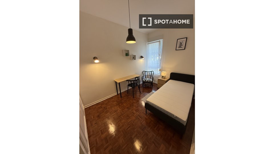 Double room Lisbon, 7 beds, 150m² — photo 10