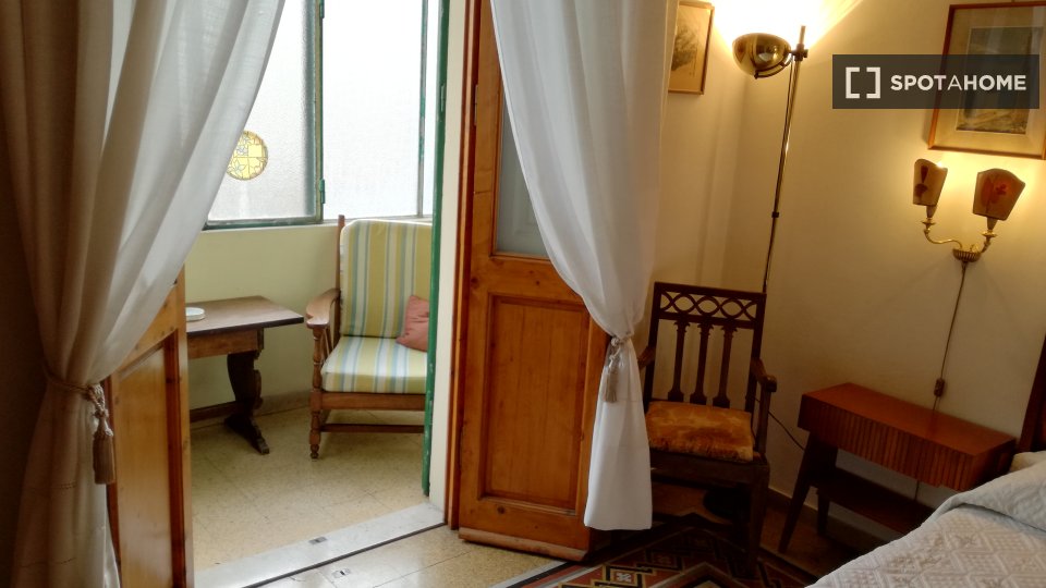 Double room Florence, 3 beds, 160m² — photo 3