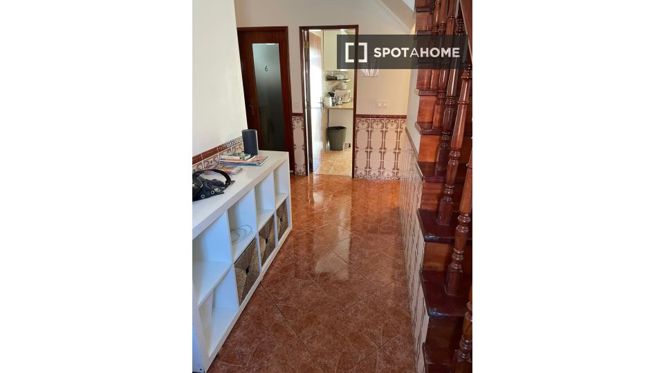 Double room Lisbon, 6 beds — photo 19