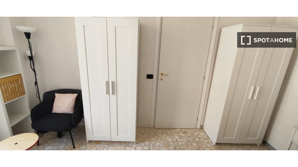 Double room Florence, 4 beds — photo 41